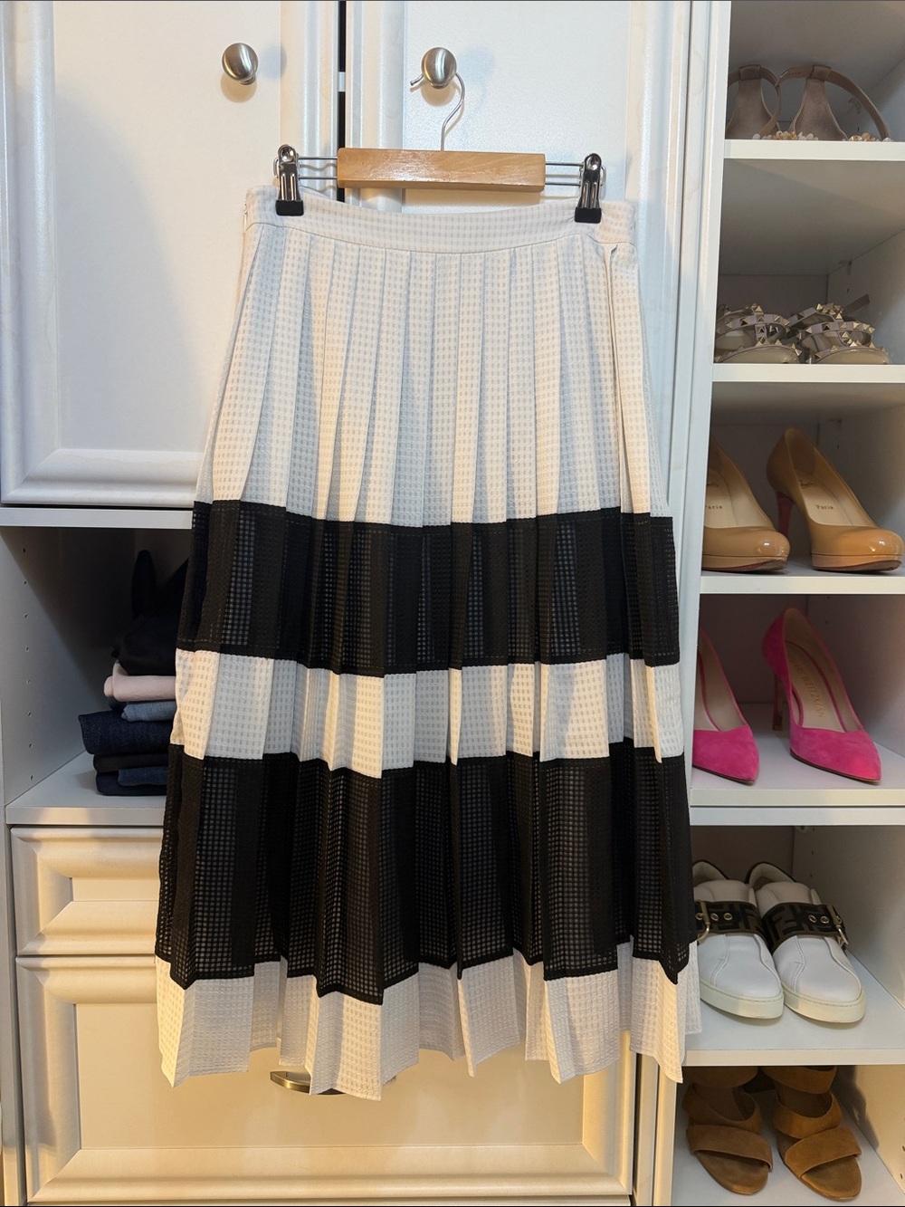 Banana Republic Black and White Pleated Midi Skirt